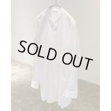 【HEUGN（ユーゲン）】“Rob” BAND COLLAR SHIRT - WHITE POPLIN