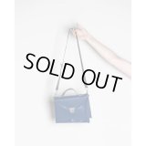 【CAMIEL FORTGENS(カミエルフォートヘンス)】CROOCKED BAG S(CF.15.11.02.03)/ BLUE