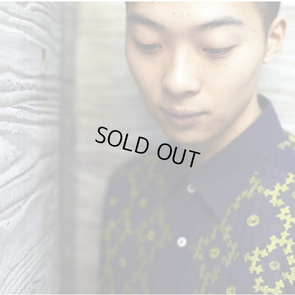 画像7: 【PERIOD FEATURES(ピリオドフィーチャーズ)】Hand embroidery Shirts / NAVY