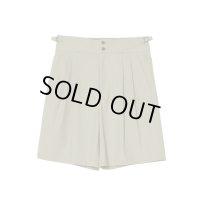 【IRENISA(イレニサ)】TWO TUCKS WIDE SHORTS/ KHAKI