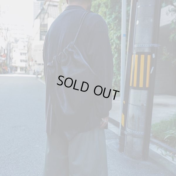 画像6: 【GABRIELA COLL GARMENTS(ガブリエラコールガーメンツ)】GATHERED CROSSED LEATHER BAG/ BROWN