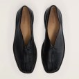 画像1: 【LEMAIRE(ルメール)】FLAT PIPED SLIPPERS/ BLACK (1)