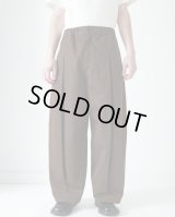 【sage NATION(セイジネーション)】BOX PLEAT TROUSER/ BROWN