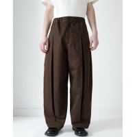 【sage NATION(セイジネーション)】BOX PLEAT TROUSER/ BROWN