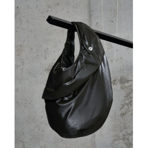 画像1: 【Omar Afridi(オマールアフリディ)】FOAMED LIDIA BAG/ DEEP GREEN