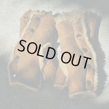 【GOOD KARMA DEVELOPMENT(グッドカルマディベロップメント)】MOUTON GLOVES"WHIPPLE"/CAMEL