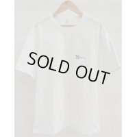 【KHOKI(コッキ)】Multi-print T-shirt/white