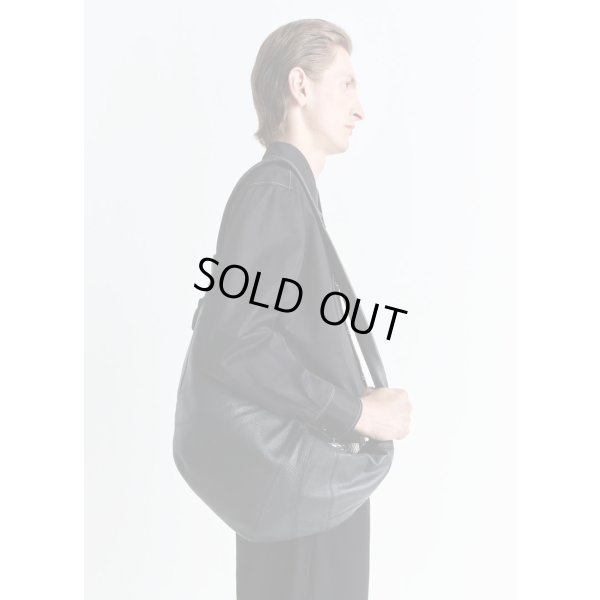 画像3: 【LEMAIRE(ルメール)】LARGE CROISSANT BAG SOFT GRAINED LEATHER/ BLACK