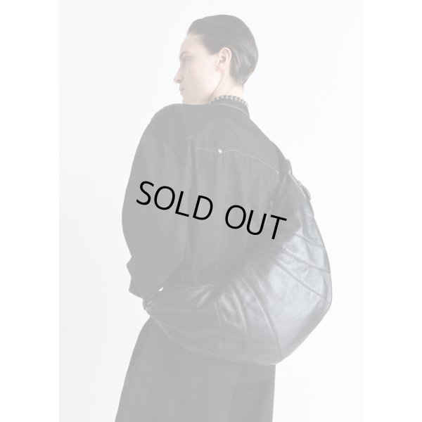 画像2: 【LEMAIRE(ルメール)】LARGE CROISSANT BAG SOFT NAPPA LEATHER/ BLACK