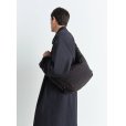 画像2: 【LEMAIRE(ルメール)】MEDIUM SOFT GAME BAG/ DARK CHOCOLATE (2)