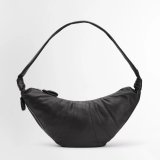 【LEMAIRE(ルメール)】LARGE CROISSANT BAG SOFT GRAINED LEATHER/ BLACK