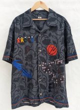【KHOKI(コッキ)】Hand enbroidered-design shirt/Black