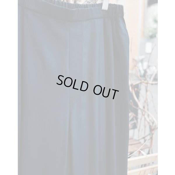 画像3: 【ANTHEM A(アンセムエー)】SILKY VISCOSE 2TUCKS FLARE EASY PANTS/ BLACK