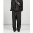 画像3: 【GABRIELA COLL GARMENTS(ガブリエラコールガーメンツ)】CUPRO DRAWSTRING TROUSERS/ BLACK (3)