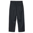 画像2: 【IRENISA(イレニサ)】TWO TUCKS WIDE TROUSERS / CHARCOAL GRAY (2)