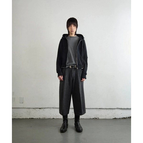 画像2: 【NVRFRGT(ネヴァーフォーゲット)】S CURVED UTILITY CAPRI TROUSERS　”Charcoal”