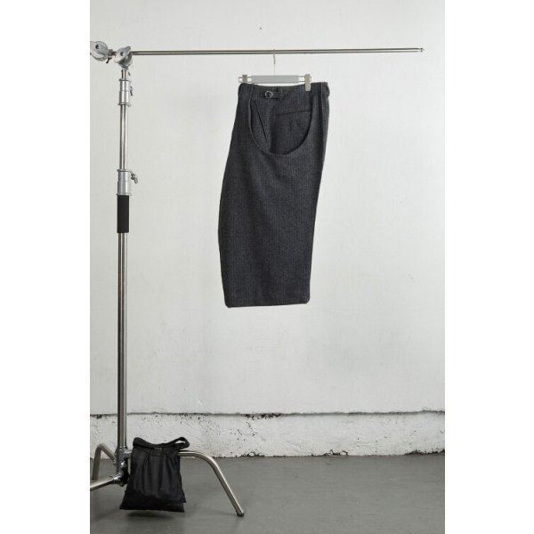 画像1: 【NVRFRGT(ネヴァーフォーゲット)】S CURVED UTILITY CAPRI TROUSERS　”Charcoal”