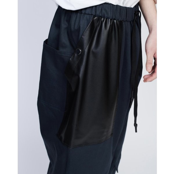 画像9: 【UNTRACE(アントレース)】レザーパッチベイカーパンツ(_190)/ DARK NAVY