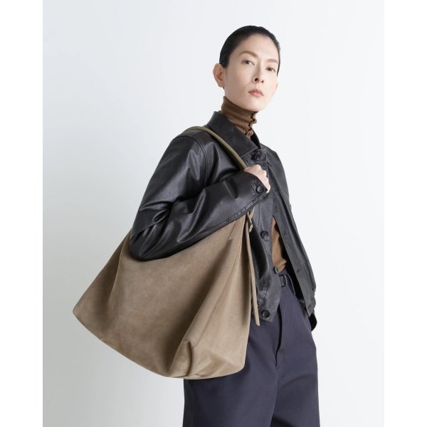 画像2: 【LEMAIRE(ルメール)】BELTED HOBO BAG SUEDE LEATHER/ Pebble