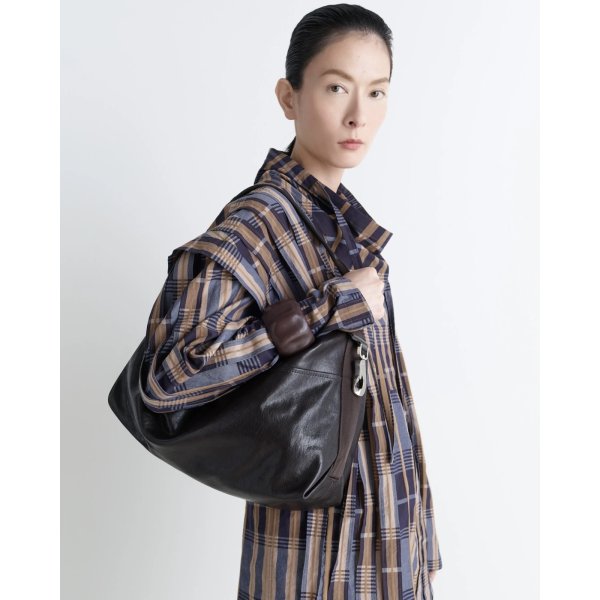 画像3: 【LEMAIRE(ルメール)】BERLINGOT HOBO BAG PAPER LUX LEATHER/ Dark chocolate