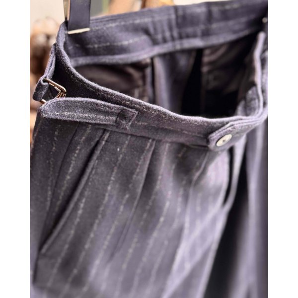 画像2: 【HEUGN(ユーゲン)】“Aaron” TAPPERD 2P TROUSERS WIDE STRIPE- Navy