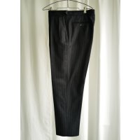 【HEUGN(ユーゲン)】“Aaron” TAPPERD 2P TROUSERS WIDE STRIPE- Navy