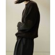 画像2: 【NAHYAT(ナヤット)】“THE CREWNECK SWEATER” Exclusive for VELVET/ BLACK×BROWN (2)