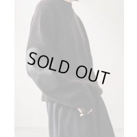 【NAHYAT(ナヤット)】“THE CREWNECK SWEATER” Exclusive for VELVET/ BLACK×BROWN