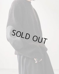 【NAHYAT(ナヤット)】“THE CREWNECK SWEATER” Exclusive for VELVET/ BLACK×BROWN