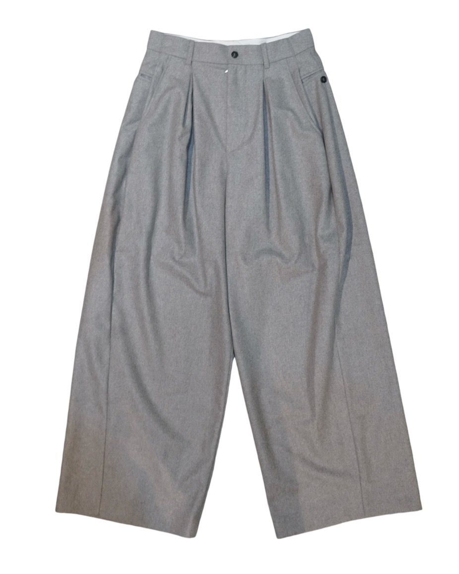 【HED MAYNER(ヘドメイナー)】PANTS/ LIGHT PASTEL GREY