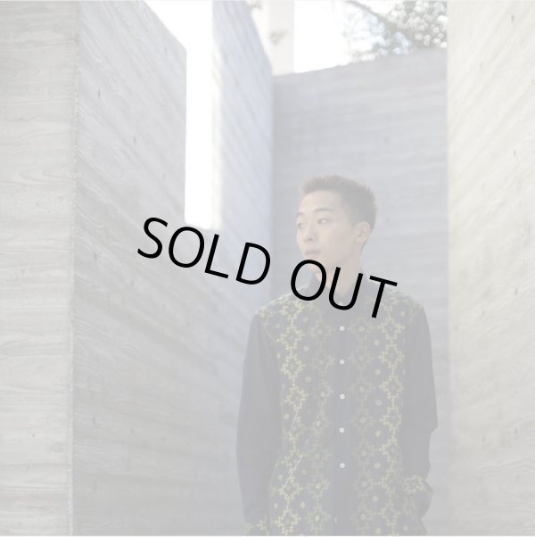 画像6: 【PERIOD FEATURES(ピリオドフィーチャーズ)】Hand embroidery Shirts / NAVY