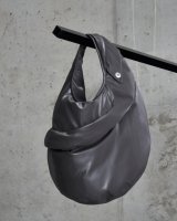 画像: 【Omar Afridi(オマールアフリディ)】FOAMED LIDIA BAG/ GREY