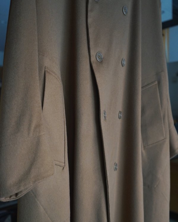 画像4: 【GABRIELA COLL GARMENTS(ガブリエラコールガーメンツ)】LORO PIANA HEAVY WOOL BREASTED COAT/ CAMEL