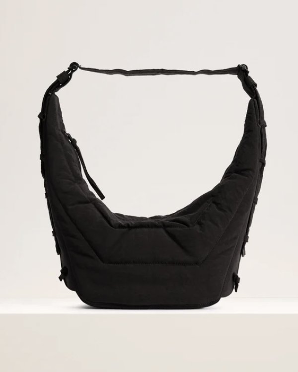 画像1: 【LEMAIRE(ルメール)】MEDIUM SOFT GAME BAG/ BLACK