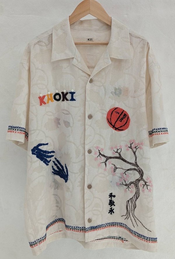 画像1: 【KHOKI(コッキ)】Hand enbroidered-design shirt/White