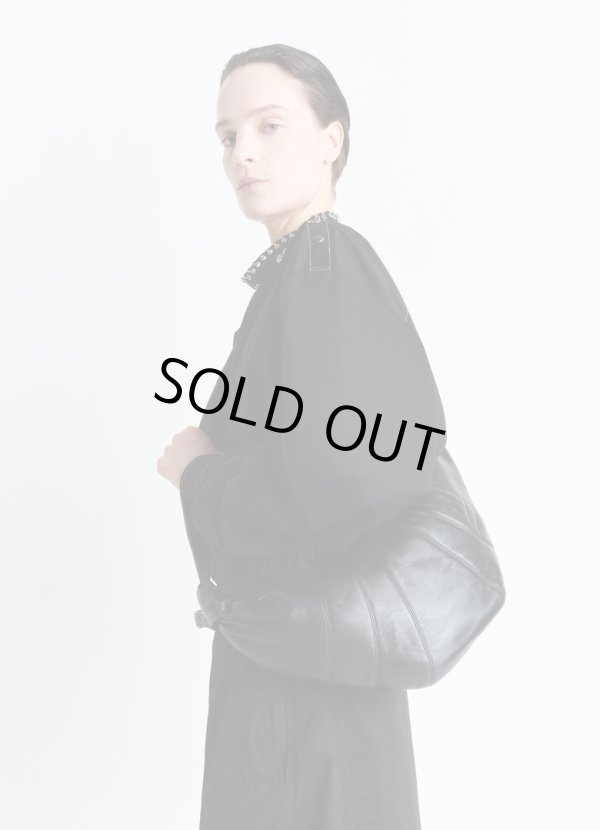 画像2: 【LEMAIRE(ルメール)】MEDIUM CROISSANT BAG SOFT NAPPA LEATHER/ BLACK