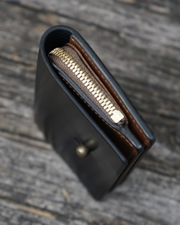 （未使用）forme change purse cordovan スタンプ付 9/28(日)19:00販売開始】【forme フォルメ】Change purse