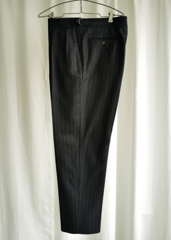 画像1: 【HEUGN(ユーゲン)】“Aaron” TAPPERD 2P TROUSERS WIDE STRIPE- Navy