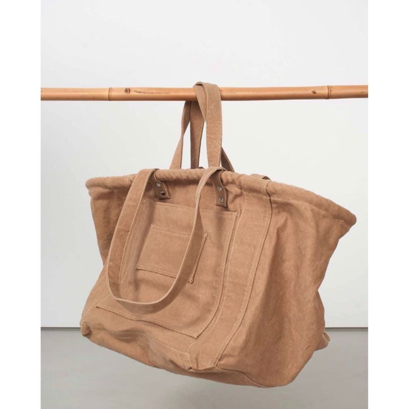 HED MAYNER（ヘドメイナー）】HOLDALL BAG/ BEIGE - VELVET